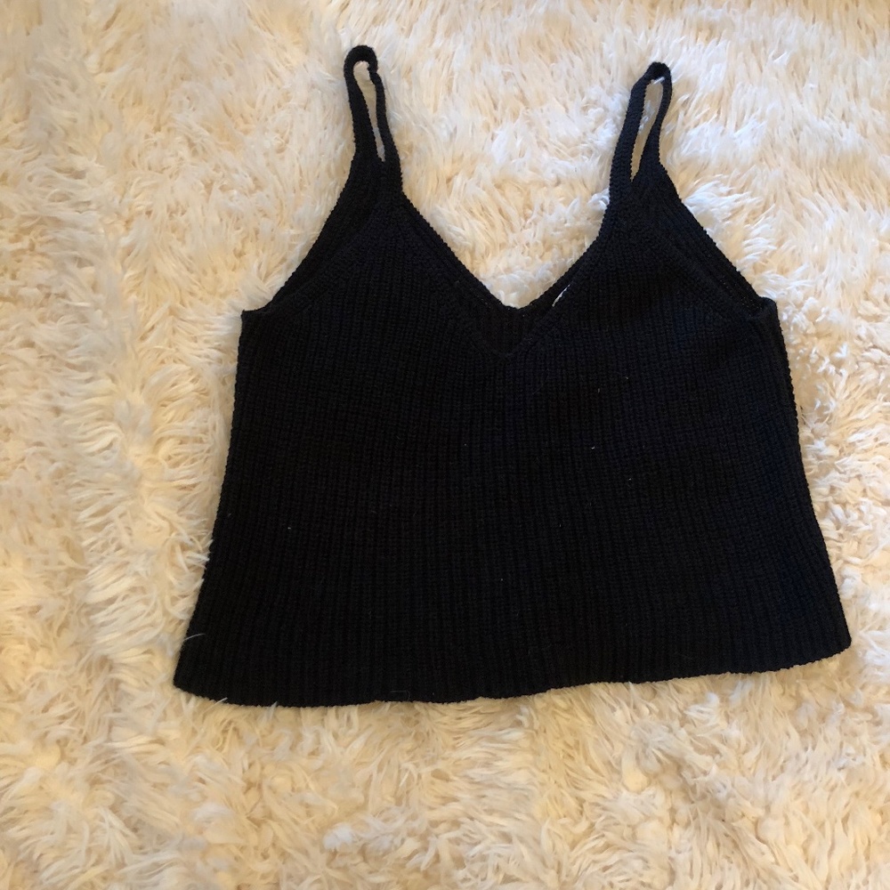 Black ribbed crop top